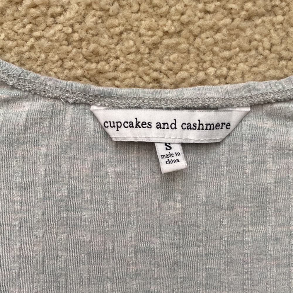 Cupcakes and Cashmere Long Sleeve Top (Size S) - Picture 2 of 7